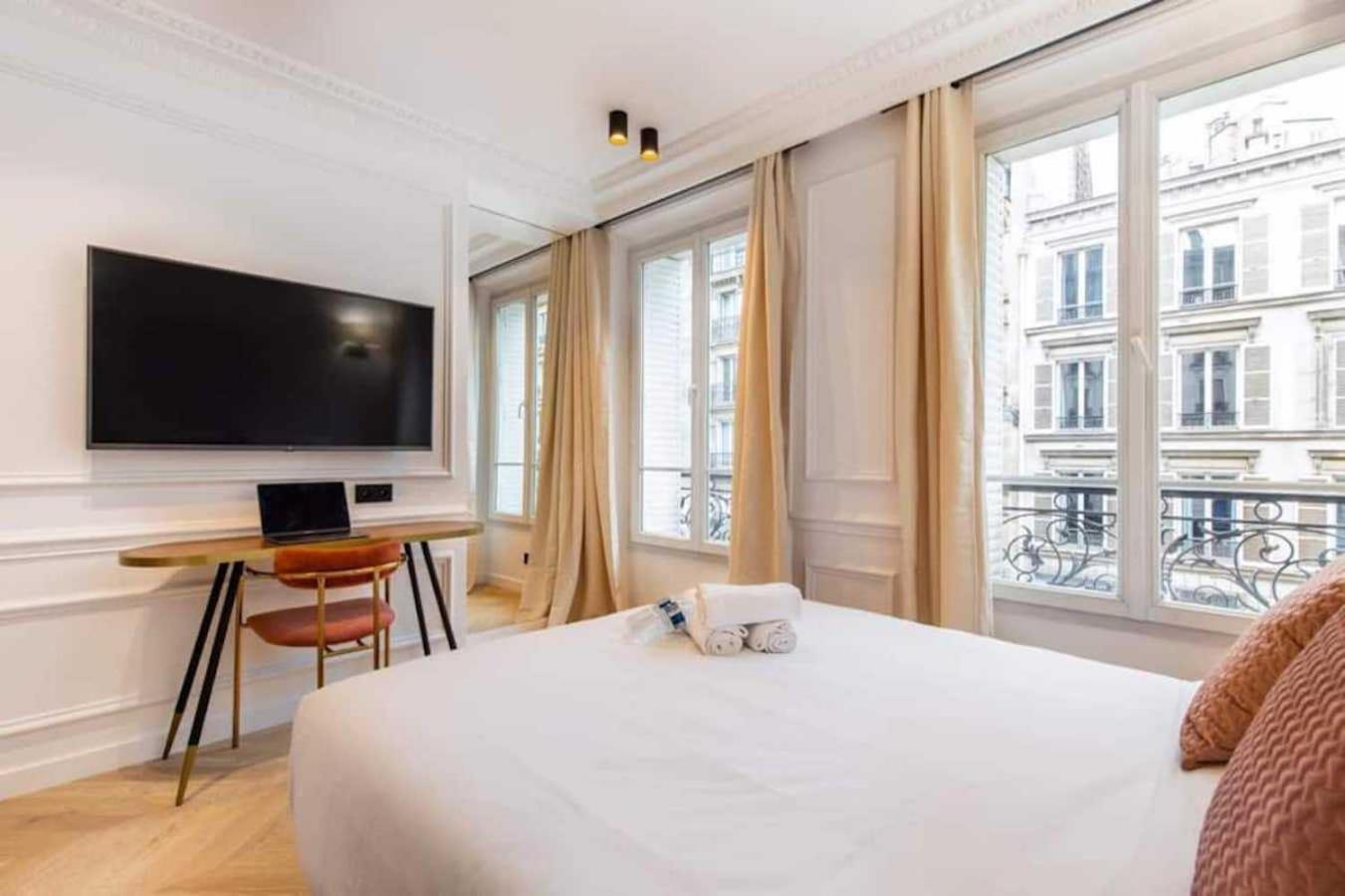 Newly Rebuilt By Architect - Center Of Appartamento Parigi